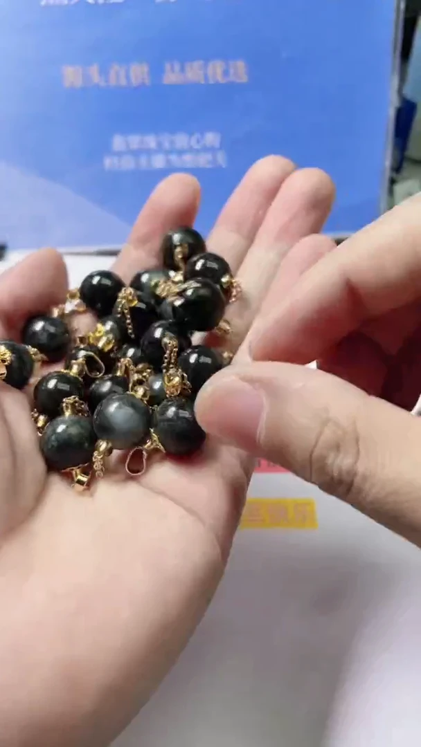 【闪购商品】翡翠颈饰未镶嵌乌鸡吊坠