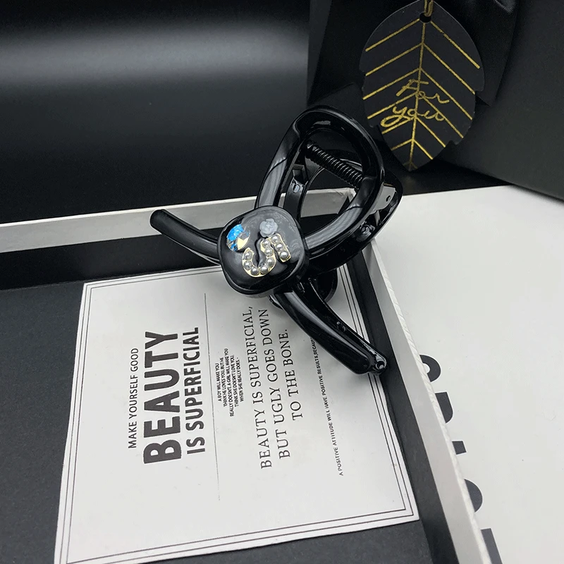 2024新款鲨鱼小抓夹发夹时尚网红发卡韩版优雅复古气质百搭简约