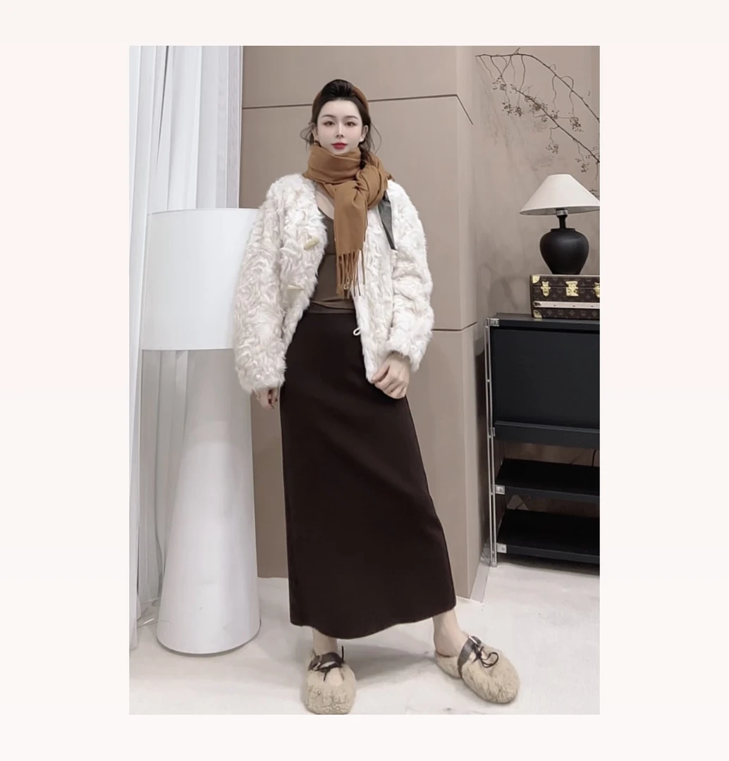 【雪儿姐姐】v领轻奢小胡羊短外套秋冬新款纯色外套气质韩版百搭