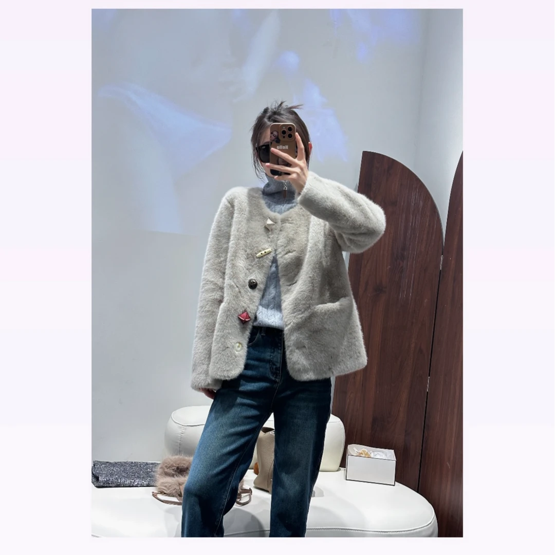 【雪儿姐姐】冬季新款彩扣毛毛外套仿水貂绒皮草外套566