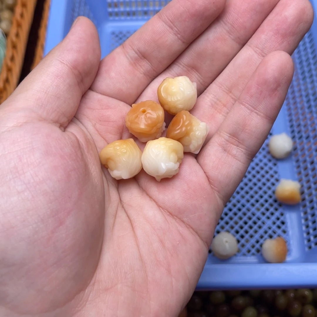 【闪购商品】白玉菩提吊坠焦糖醒狮5颗