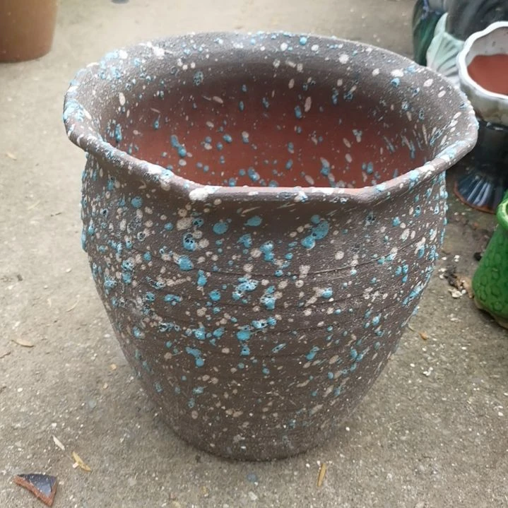 红陶20CM以下口25高25瑕疵