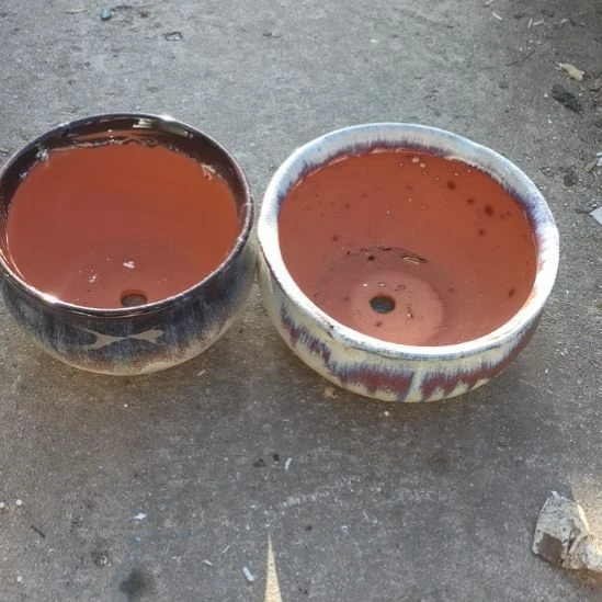 红陶瑕疵两个盆子