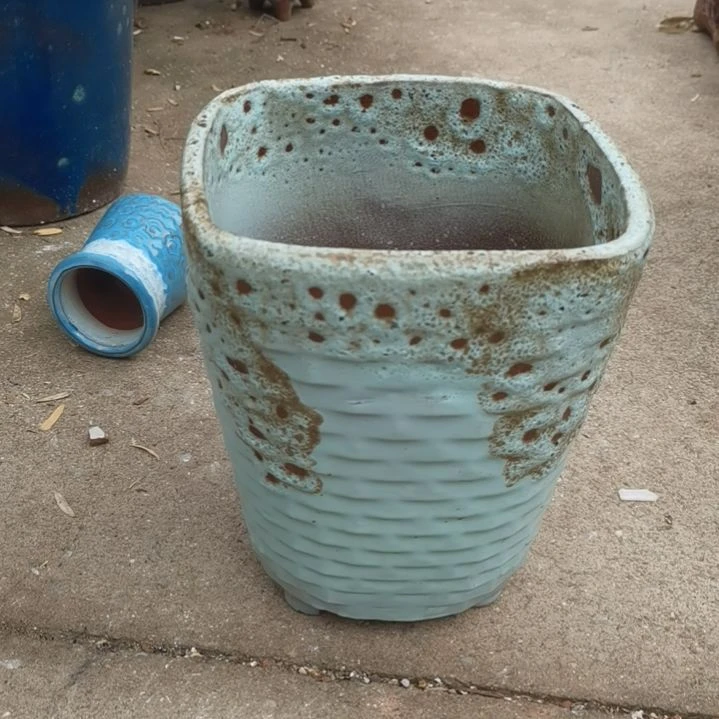 红陶20CM以下口18高24～瑕疵