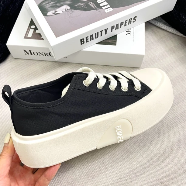 QIAODADA欧版潮品经典不过时ins风百搭厚底板鞋885-1 （no退no换）