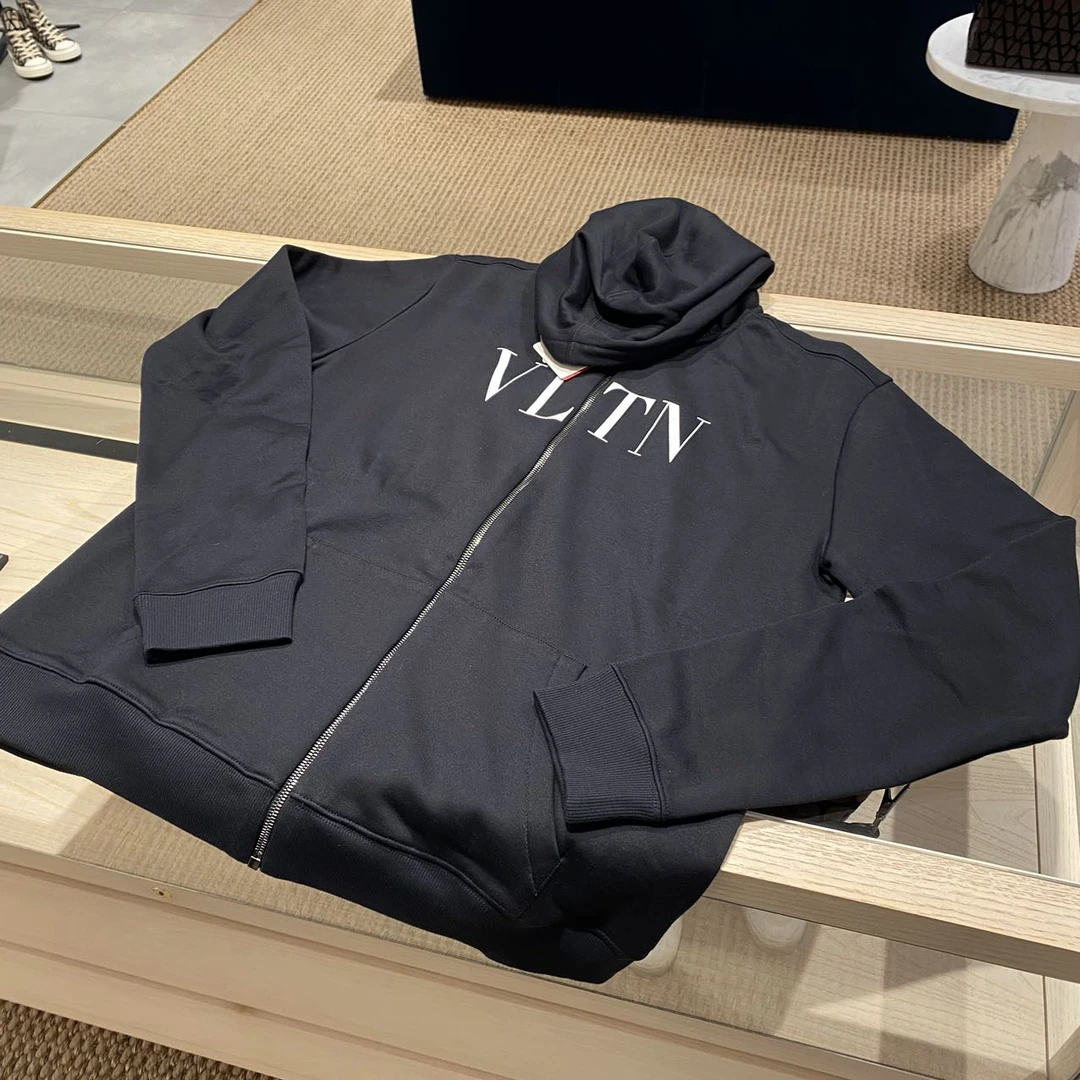 全新未使用 Valentino/华伦天奴 爆款男士外套