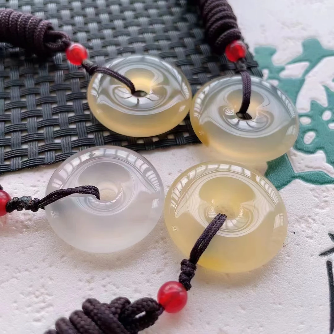 天然玛瑙冰透平安扣吊坠男女款新人福利