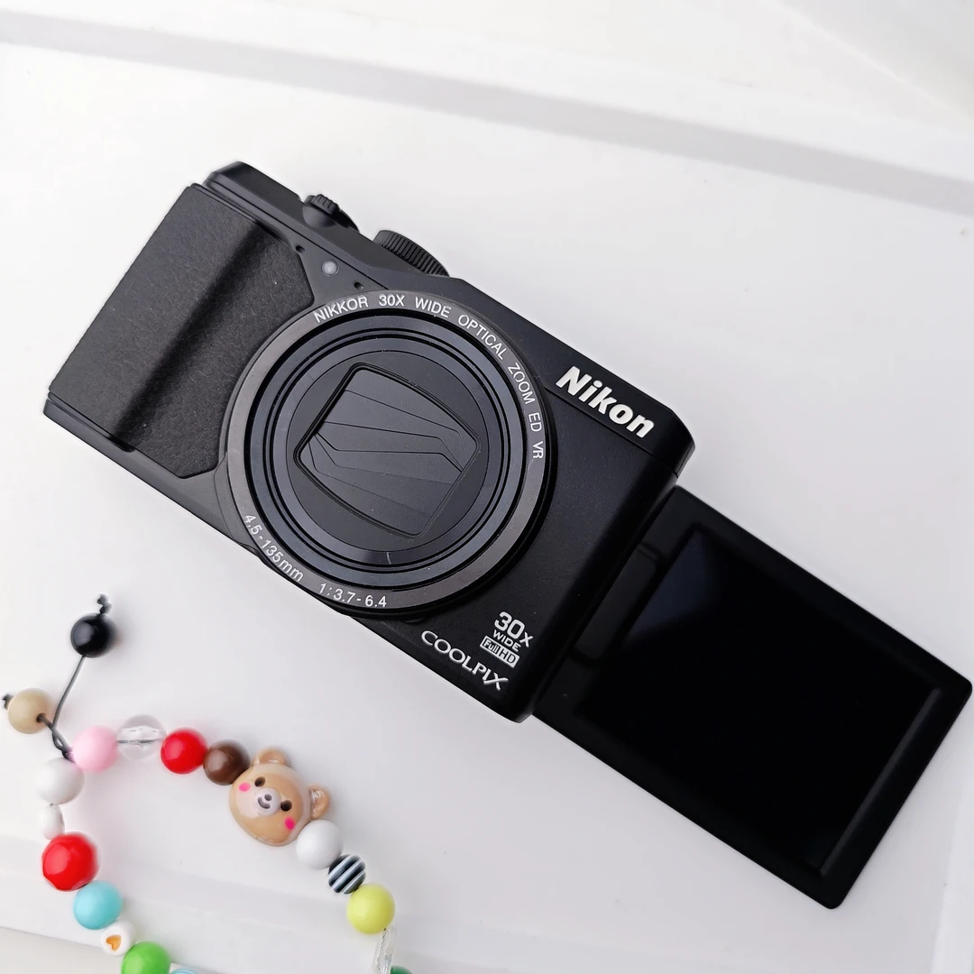 95新 Nikon/尼康 S9900s 长焦翻转屏旗舰机1600万像素