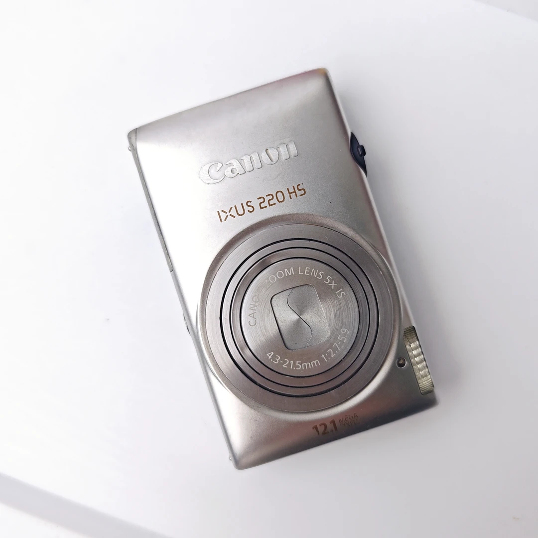 9新 Canon/佳能 ixus220hs 热门 奶油肌 1210万像素5倍变焦