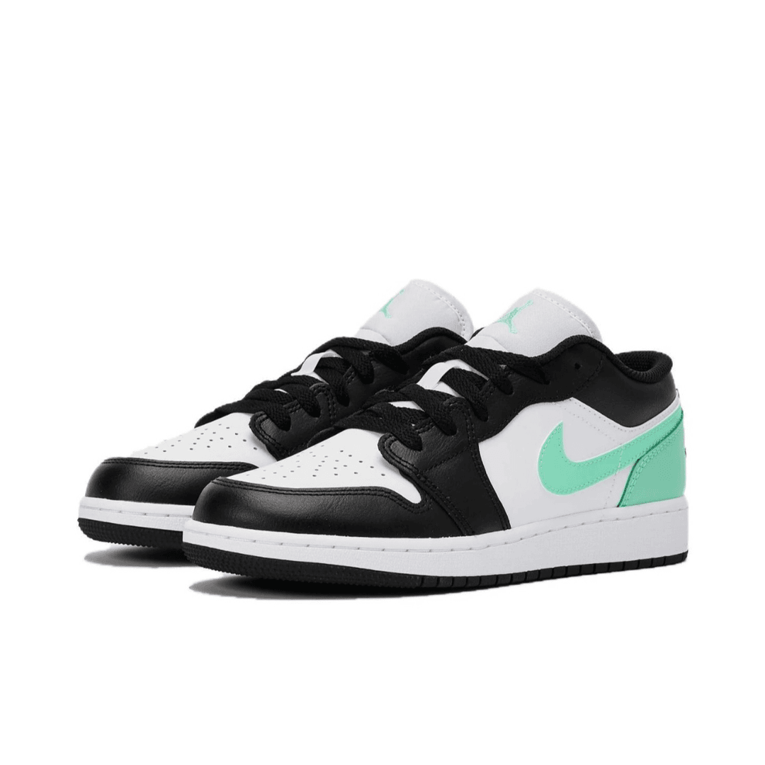 NIKE/耐克【勒泰KL】大童AJ1百搭耐磨低帮板鞋 553560131