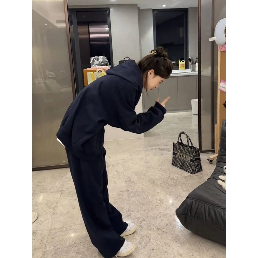 秋装时尚高级感穿搭藏青色卫衣卫裤两件套一整套休闲运动服套装女