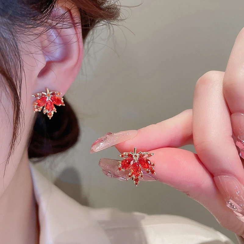 S925纯银简约红色枫叶耳圈2023年新款潮耳环精致气质高