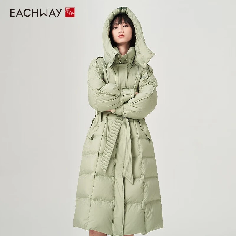 Eachway/艺之卉冬季收腰高保暖白鸭绒中长款连帽羽绒服ET41R00629