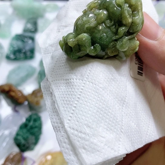 翡翠颈饰未镶嵌天然翡翠