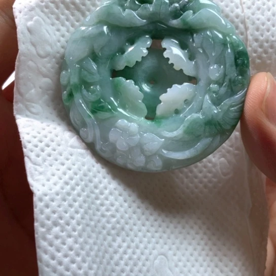 翡翠颈饰未镶嵌天然翡翠