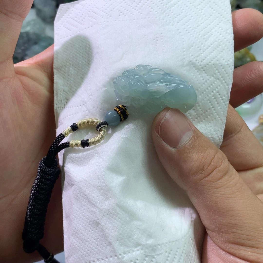 翡翠颈饰未镶嵌天然翡翠