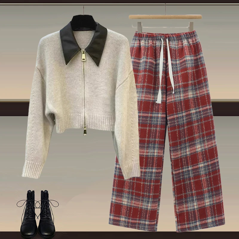 时尚大码女装2024新款针织衫毛衣慵懒风红格子直筒阔腿裤两件套装