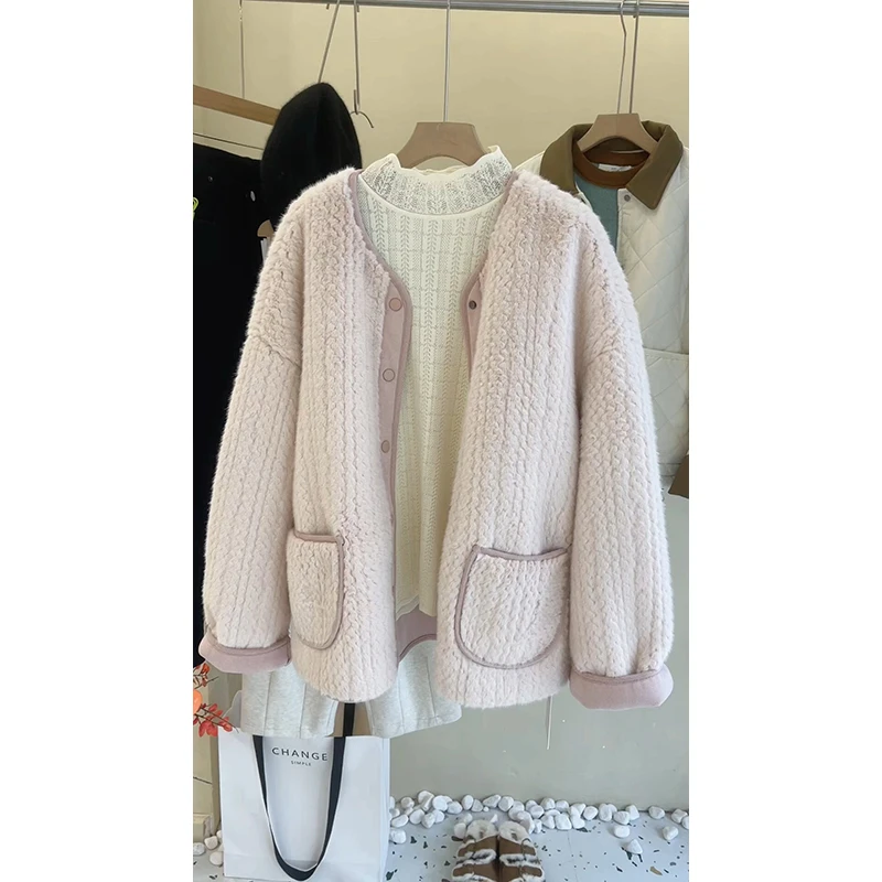 2024秋冬季穿搭新款女外套设计感v领宽松百搭慵懒风休闲洋气上衣