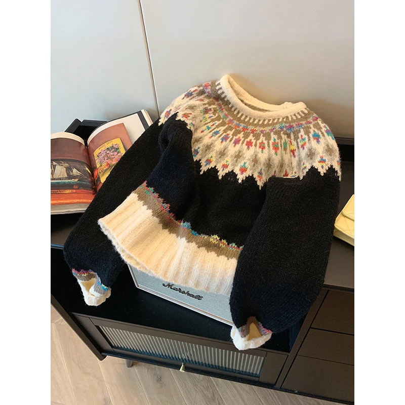 复古圆领设计感毛衣秋冬季2025穿搭新款女装韩版百搭短针织衫上衣