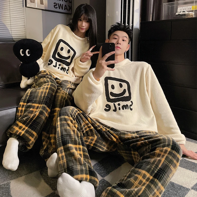 秋冬季卡通法兰绒情侣圆领套装长袖加绒加厚保暖大码男女士家居服