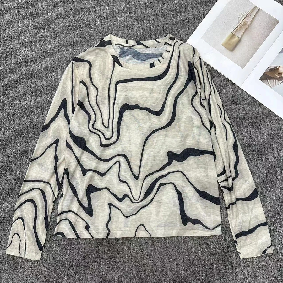 【周周家】S2100濮院秋季新款圆领套头水墨画风女士上衣街头风