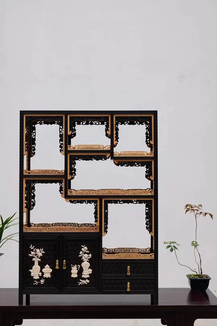 紫光檀故宫复刻款博古柜镶嵌黄杨木案上多宝阁