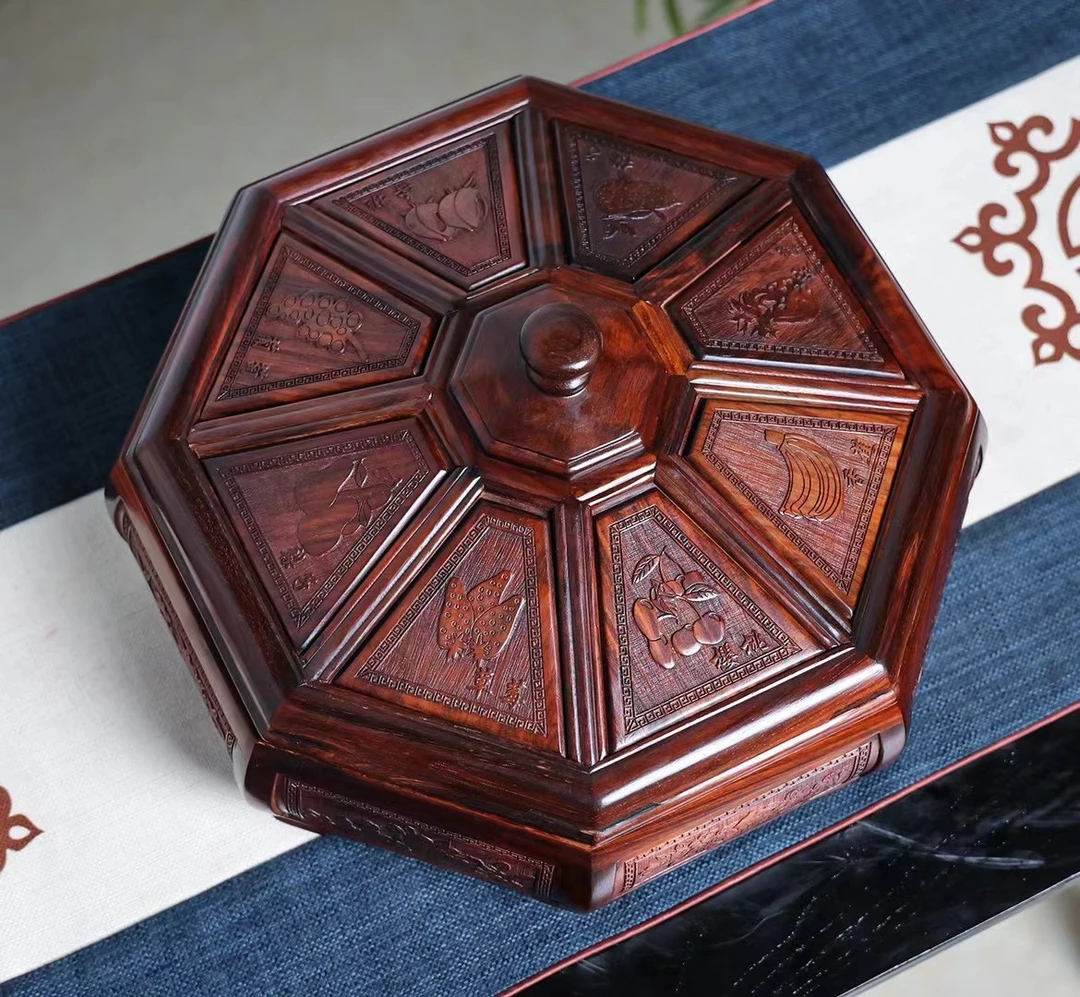 大红酸枝交趾黄檀雕花八角果盘