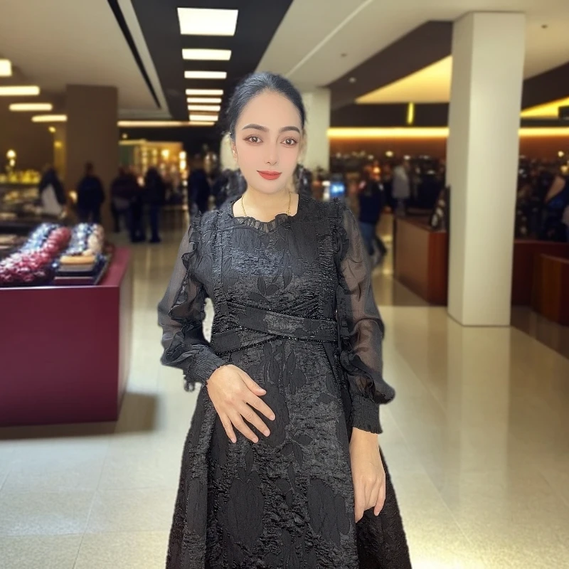 褶皱丝气质长袖网红黑色设计师拼接提花显瘦时尚新中式春季长款