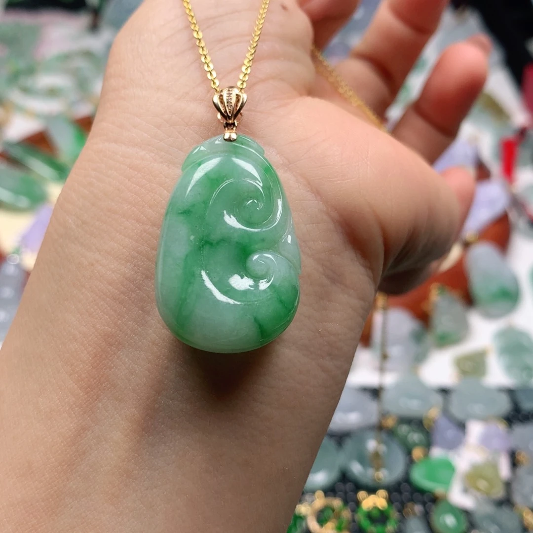 【闪购商品】翡翠吊坠(不含链)18K金镶嵌