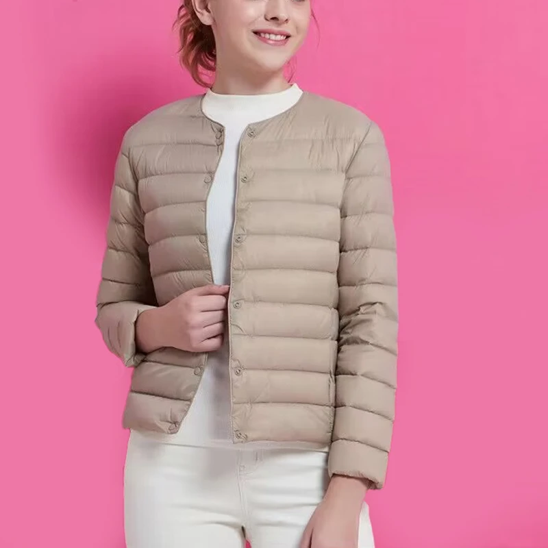 新款2024年百搭白鸭绒轻薄秋冬休闲轻便圆领变V领保暖修身外套