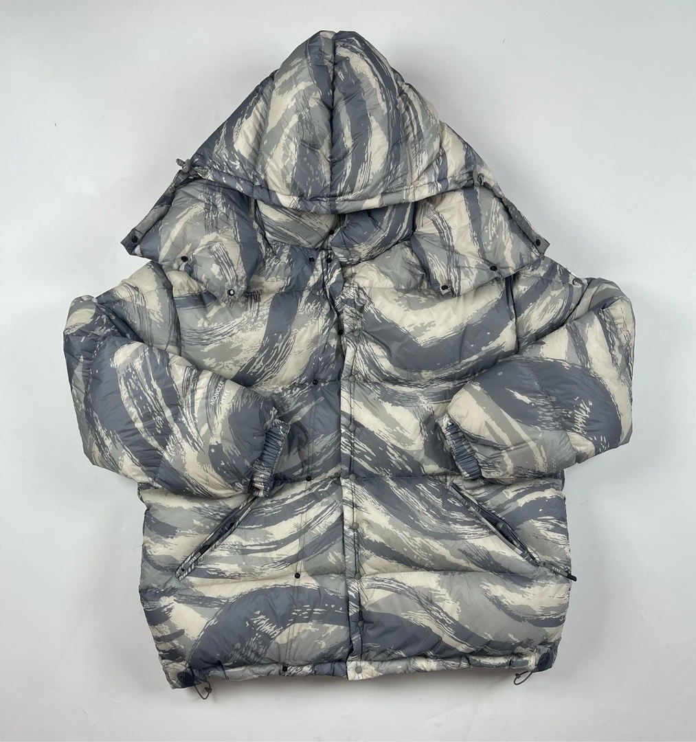 MONCLER HYKE联名大理石纹理羽绒服/2码/全新带吊牌 0857/140-160