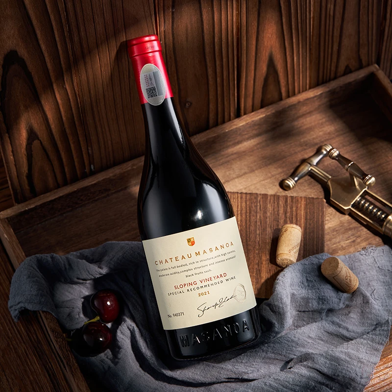 【中国生产】玛莎诺娅坡地半甜型红葡萄酒14度750ml单支