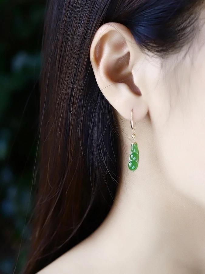 和田碧玉福豆耳钩   18k厚金精致镶嵌耳钩