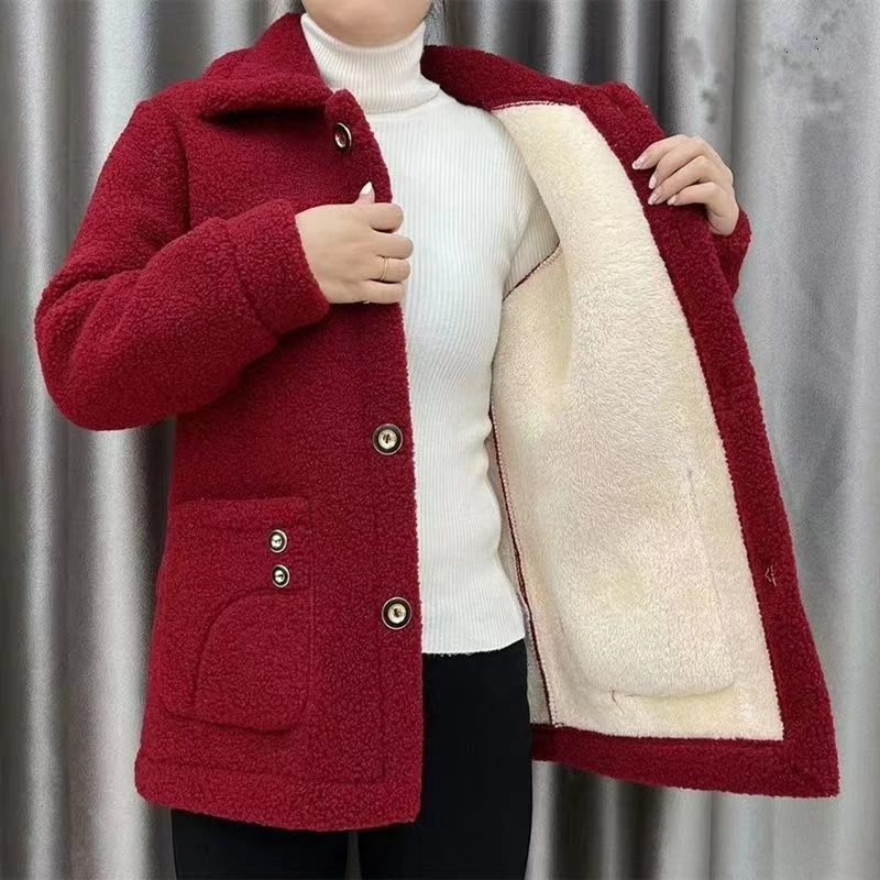 中老年妈妈装新款加绒加厚双扣羊羔毛外套