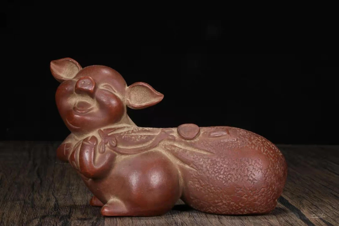紫砂猪福猪泥料朱泥手工茶宠摆尺寸长13厘米宽5厘米高7厘米