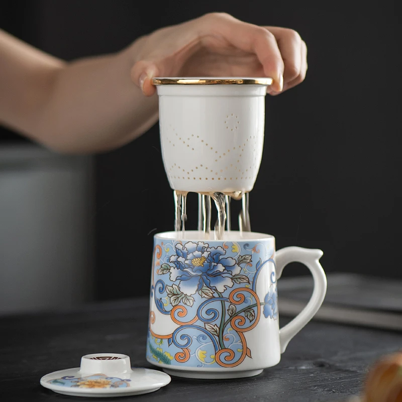 新款高档陶瓷泡茶杯带盖茶水分离喝茶杯子客厅男女通用水杯礼盒装