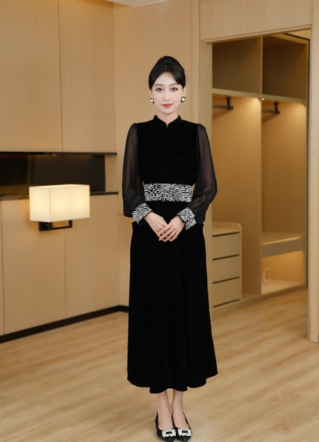 【一见钟情】  新款气质显瘦中长款时尚连衣裙高贵优雅