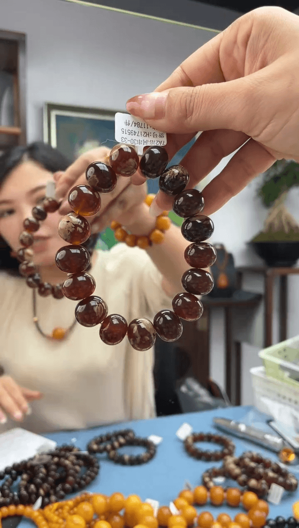 【闪购商品】琥珀手串未镶嵌303  015