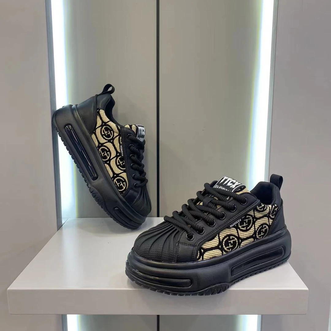 哲家-龙年新品时尚刺绣百搭厚底春夏潮流男士休闲老爹鞋T18-95