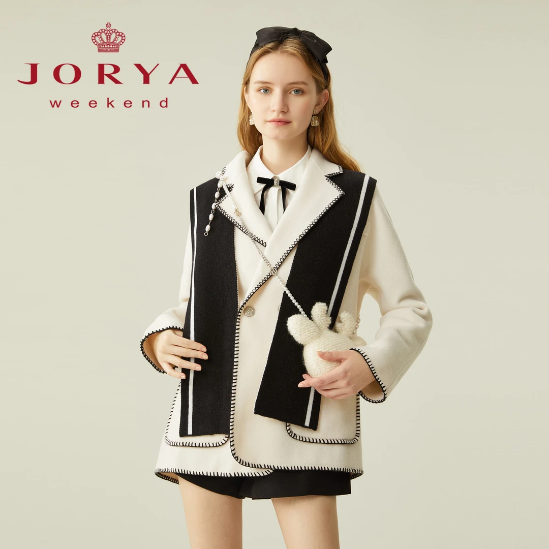 卓雅周末钻饰海军领毛呢外套EJWBDZ82