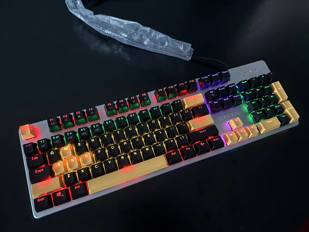 电竞网咖游戏机械键盘热插拔