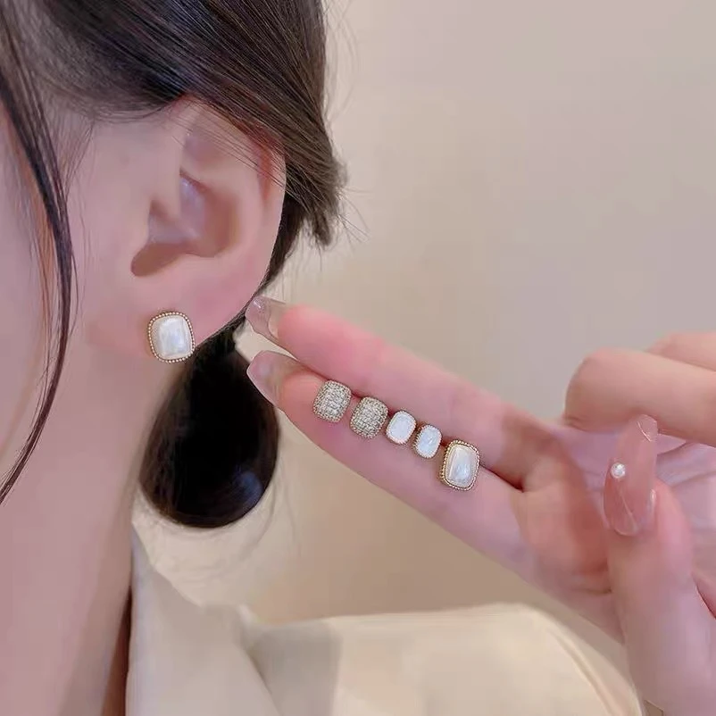 铜合金耳饰 『皎洁』铜合金耳钉女轻奢小众设计时尚网红百搭E225