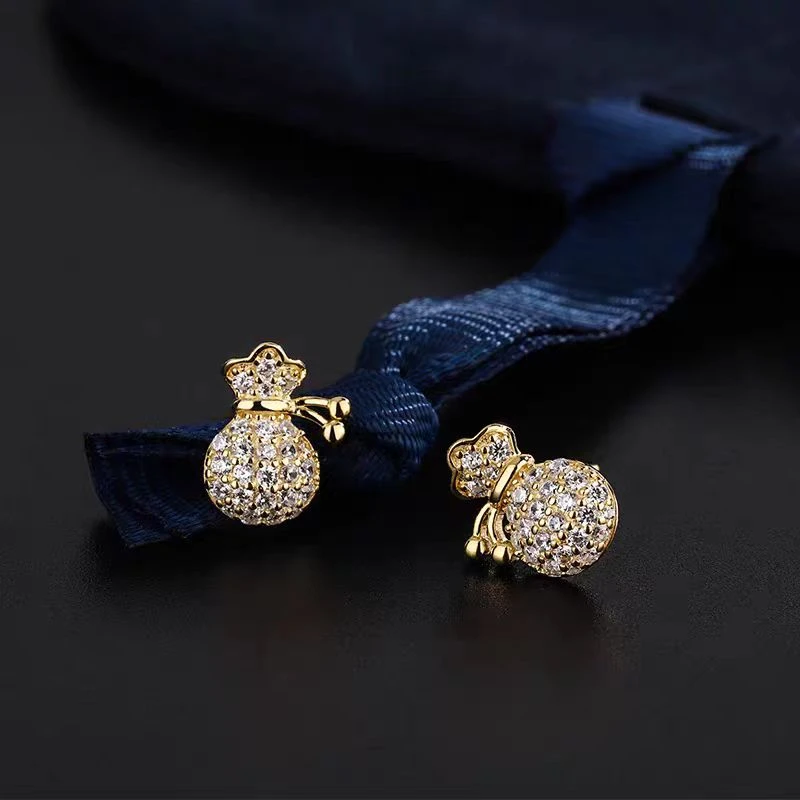 铜合金耳饰 小巧气质福袋耳钉设计感精致个性百搭小众耳饰E854