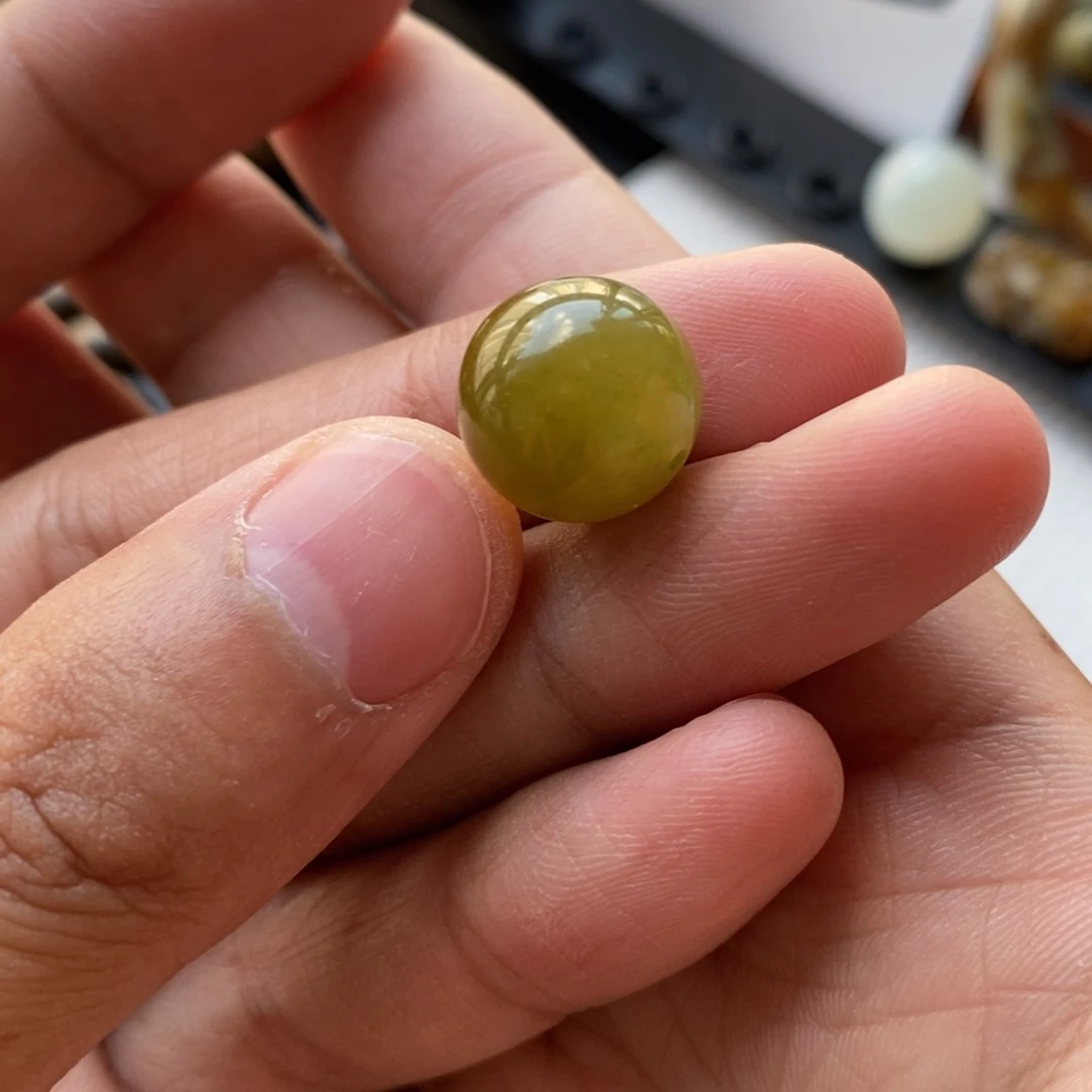 翡翠手链未镶嵌珠子