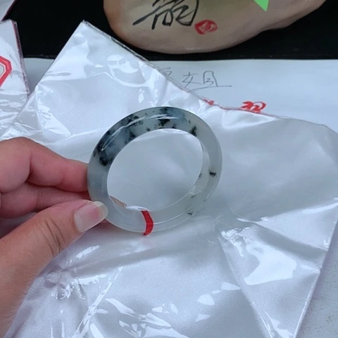 【闪购商品】翡翠手镯未镶嵌?****?正圈52