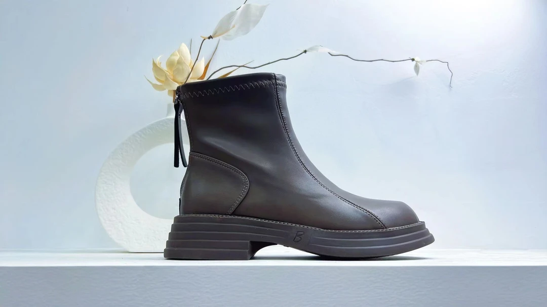 门店298！时尚平底马丁靴女新款靴鞋女靴子显高厚底瘦瘦短靴A23