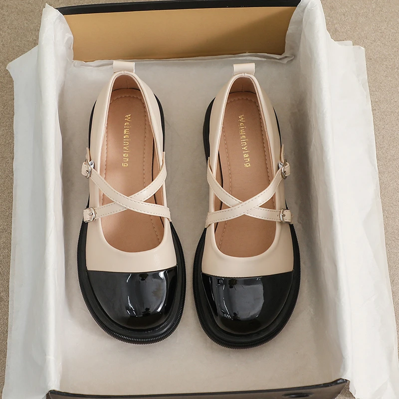 法式玛丽珍小皮鞋春季新款JK学院风圆头粗跟单鞋大码女鞋41-43