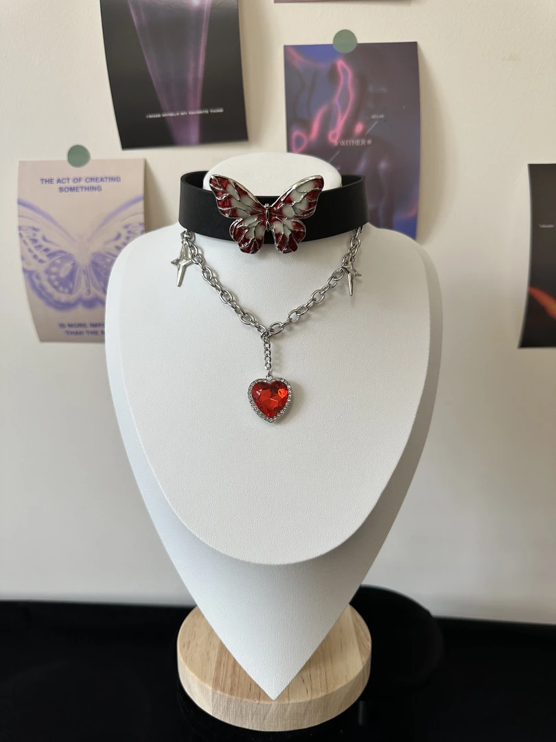 合金皮质项链 【NAONAI】暗黑蝴蝶爱心吊坠choker项圈小众高级颈带