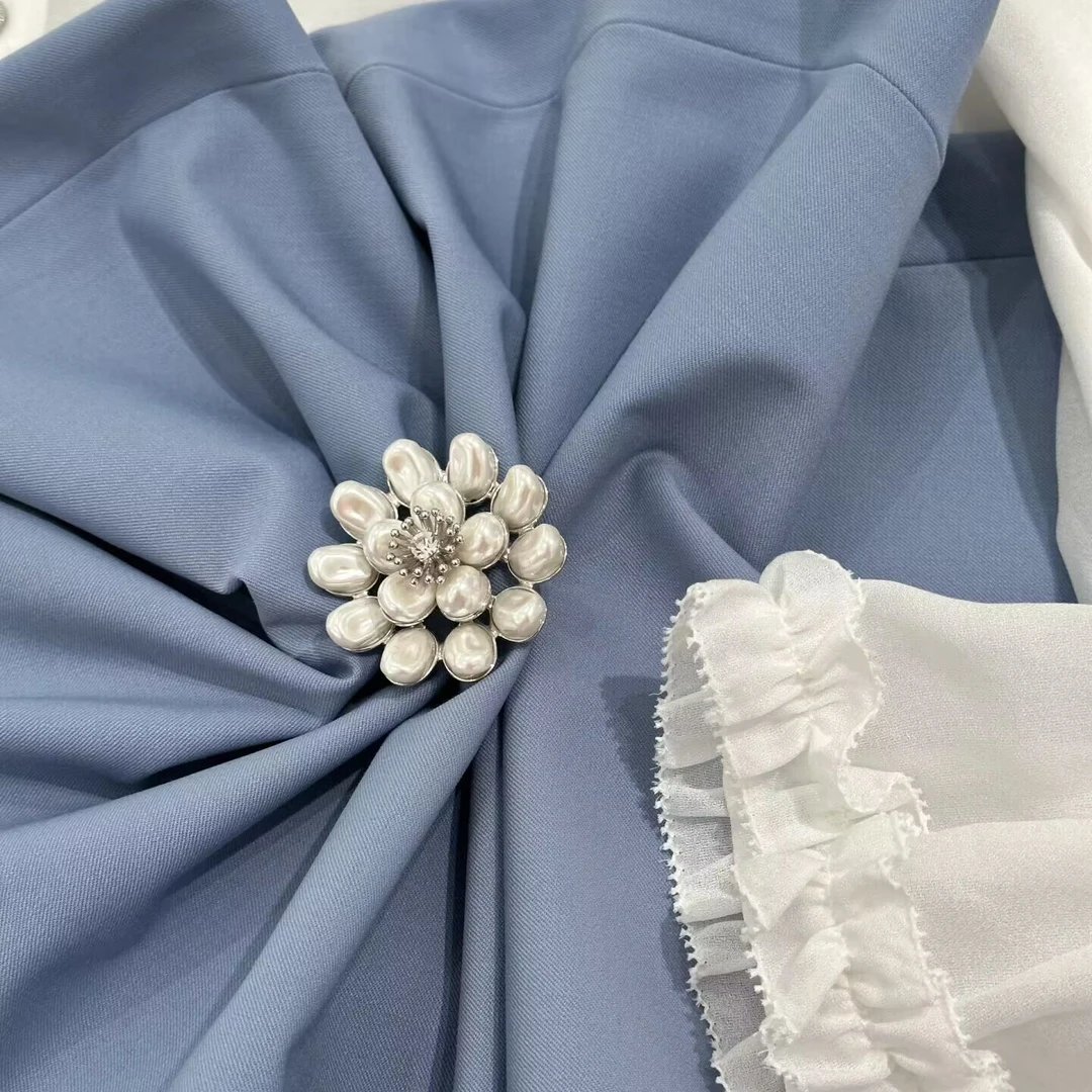 合金锆石胸针 哥家阿玛家2024新轻奢高级优雅珍珠花朵胸针5900514