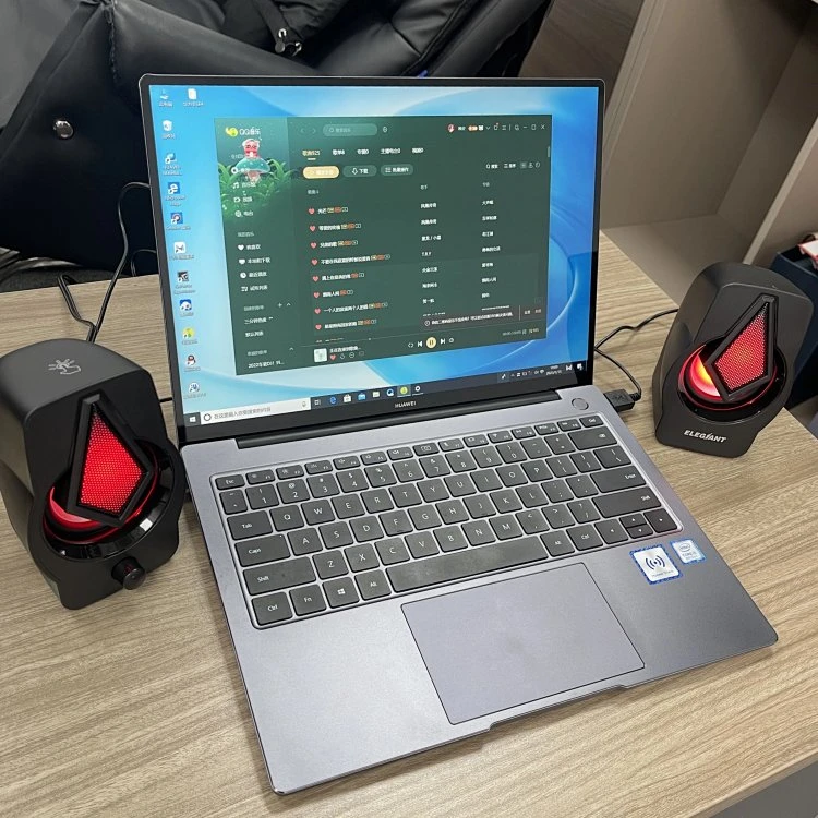 未使用  英国ELEGIANT电脑音箱对箱触控调光家庭办公教室专用音响
